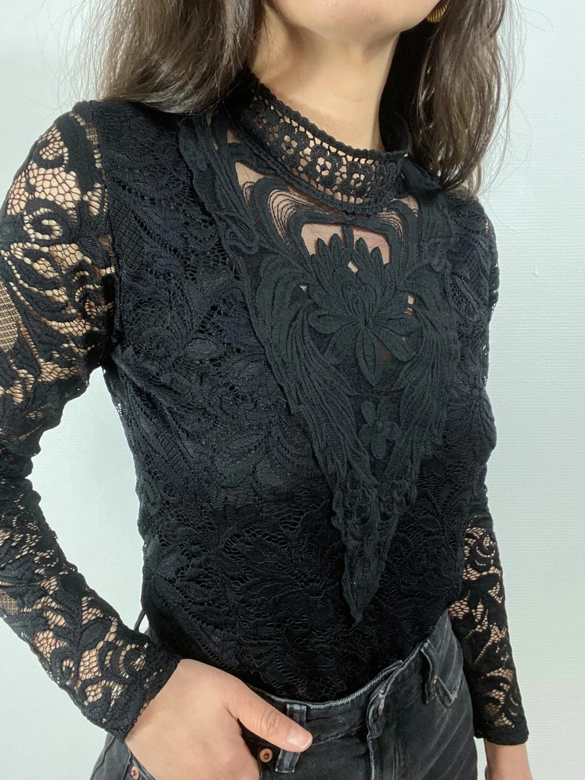 Top vintage com bordado da noire – photo 5